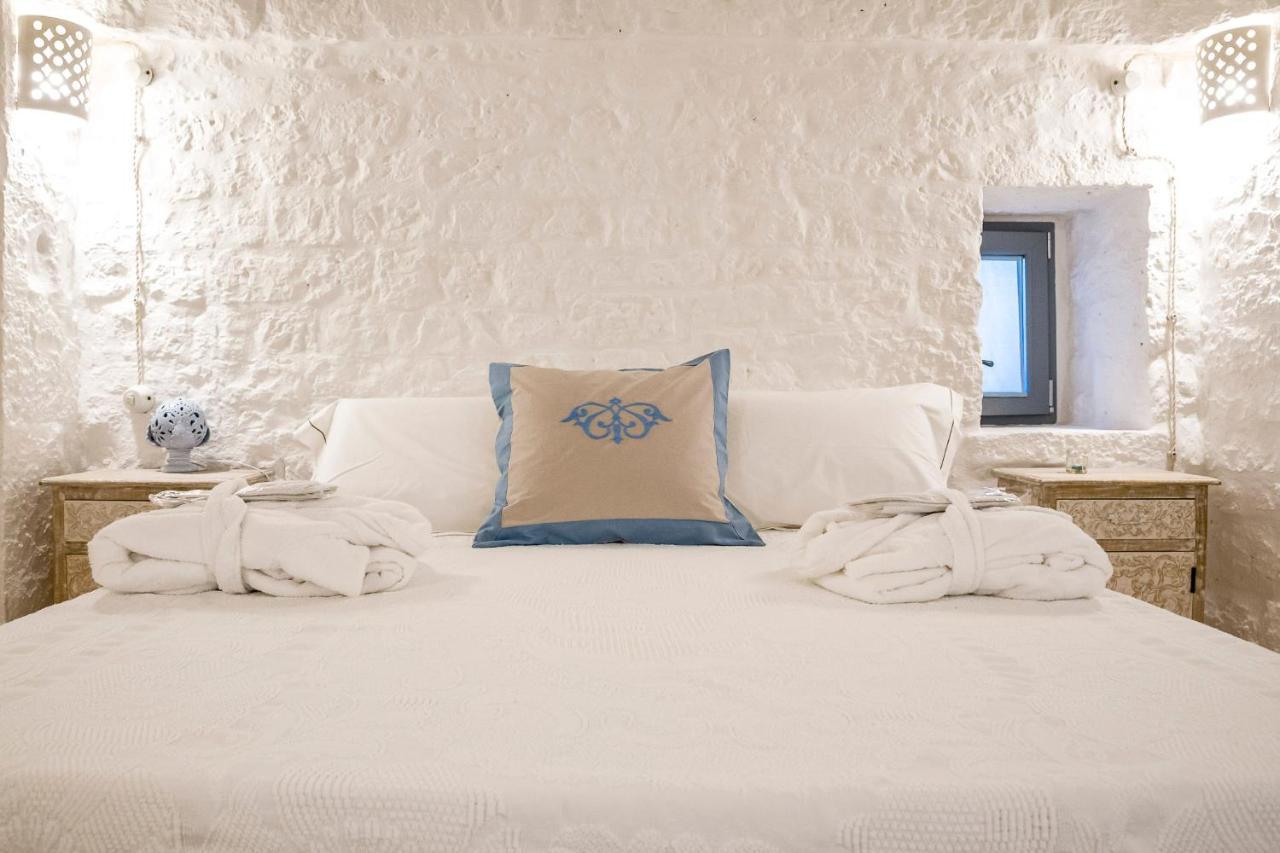 Trullisia Bed And Breakfast Alberobello Exterior photo